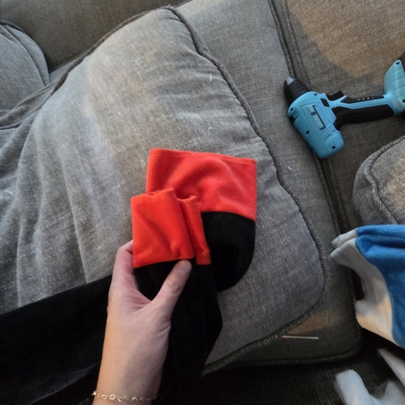 Kids Black and Red Costume - Picture 4 of 6